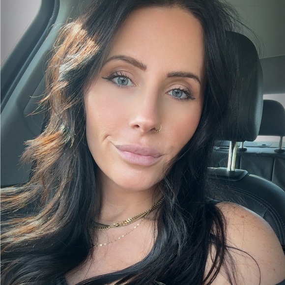 Meet your Posher, Amberly - Picture 4 of 16